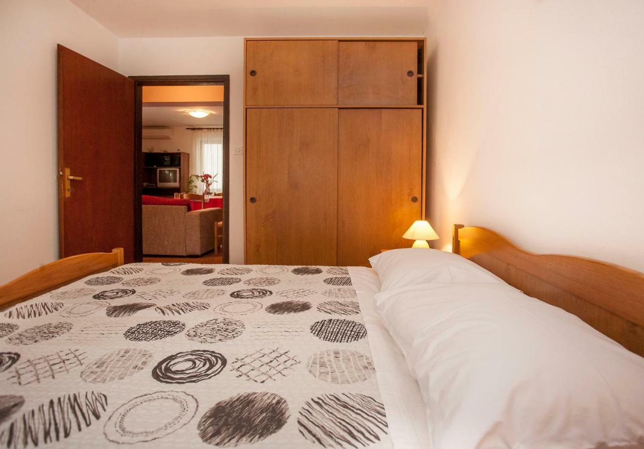 Apartment Regina 罗维尼 外观 照片